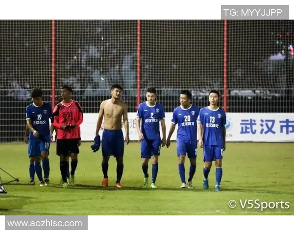 武汉足球队在总决赛积分榜中以60分稳居第一名展现强劲实力